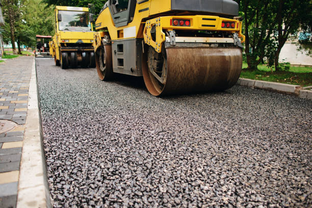 Best Driveway Paving Contractor  in Moenkopi, AZ